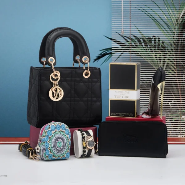 باك الإكسسوارات الفاخرة للسيدات